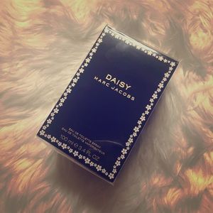 Marc Jacobs Daisy